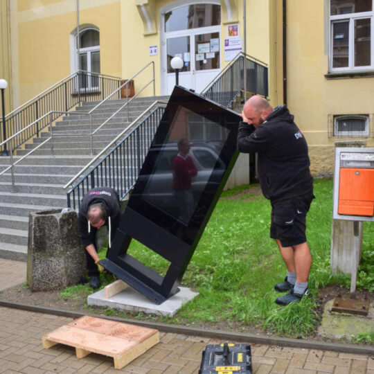 Lenka je hlavní motor úspěšných instalací DigiDay úředních desek zákazníkům